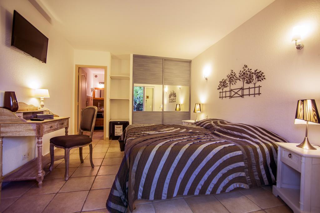 Hotel Du Pont De L'Oso 르씨 외부 사진